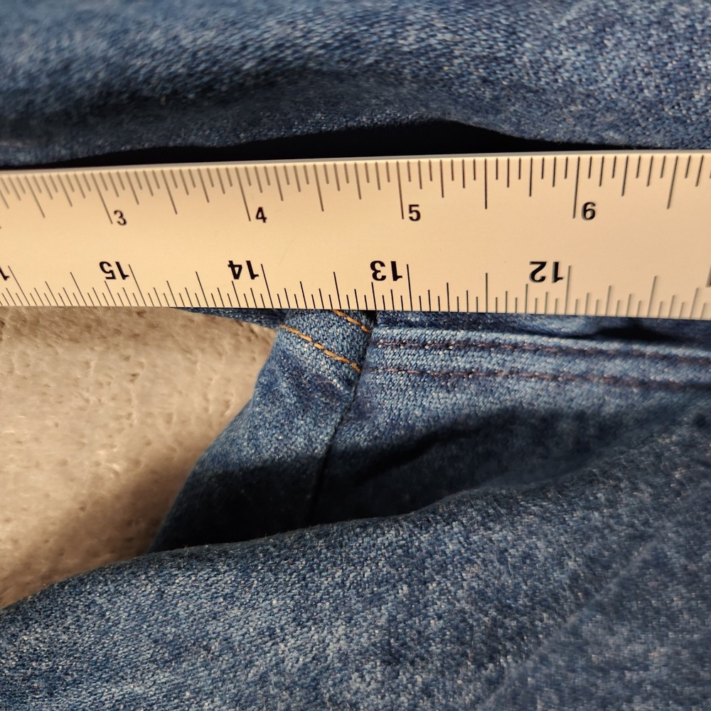 Vintage Wrangler Jeans Men's 40X32 Blue Excellent 13MWZ Cowboy Cut Made in USA - Picture 3 of 11